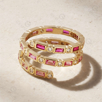 Bague Gemnel Sydney Evan Wrap avec saphirs roses et diamants CZ alternés pour un éclat de couleur ludique sur le doigt