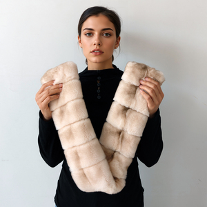 Écharpe cache-cou longue 90 cm en fourrure de lapin Rex pour femme, style coréen, design tendance, épaisse et chaude, color-block, pour l'hiver - Product Image 5