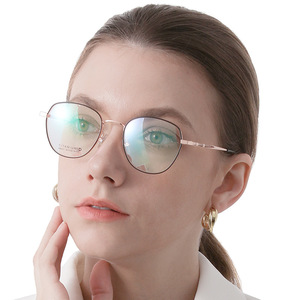 Montures de lunettes ovales en métal simples pour femmes avec verres AC bloquant la lumière bleue pour la protection des yeux, fabriquées à Wenzhou, référence 880551 - Product Image 1