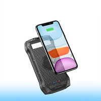 Vente directe d'usine Banque d'alimentation pour téléphone portable portable étanche de grande capacité Banque d'alimentation solaire 33500Mah
