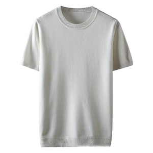 เสื้อยืดแขนสั้นคุณภาพสูง คอกลมคลาสสิก เนื้อผ้าบางเบา เหมาะสำหรับสวมใส่ลำลอง สตรีทแวร์ และสไตล์ประจำวัน - Product Image 4