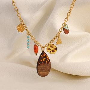 สร้อยคอสแตนเลสสตีลสไตล์ยุโรปอเมริกัน ลายเสือดาวรูปหยดน้ำ ประดับลูกปัด ชุบทอง 18k เครื่องประดับแฟชั่นสไตล์เรโทร - Product Image 2