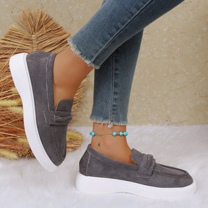 Venta al por mayor de zapatos para caminar de las mujeres de tendencia de moda <span class=keywords><strong>gris</strong></span> Vintage de diseñador de talla grande zapatos casuales Slip-on zapatos de <span class=keywords><strong>mujer</strong></span> suaves - Product Image 2