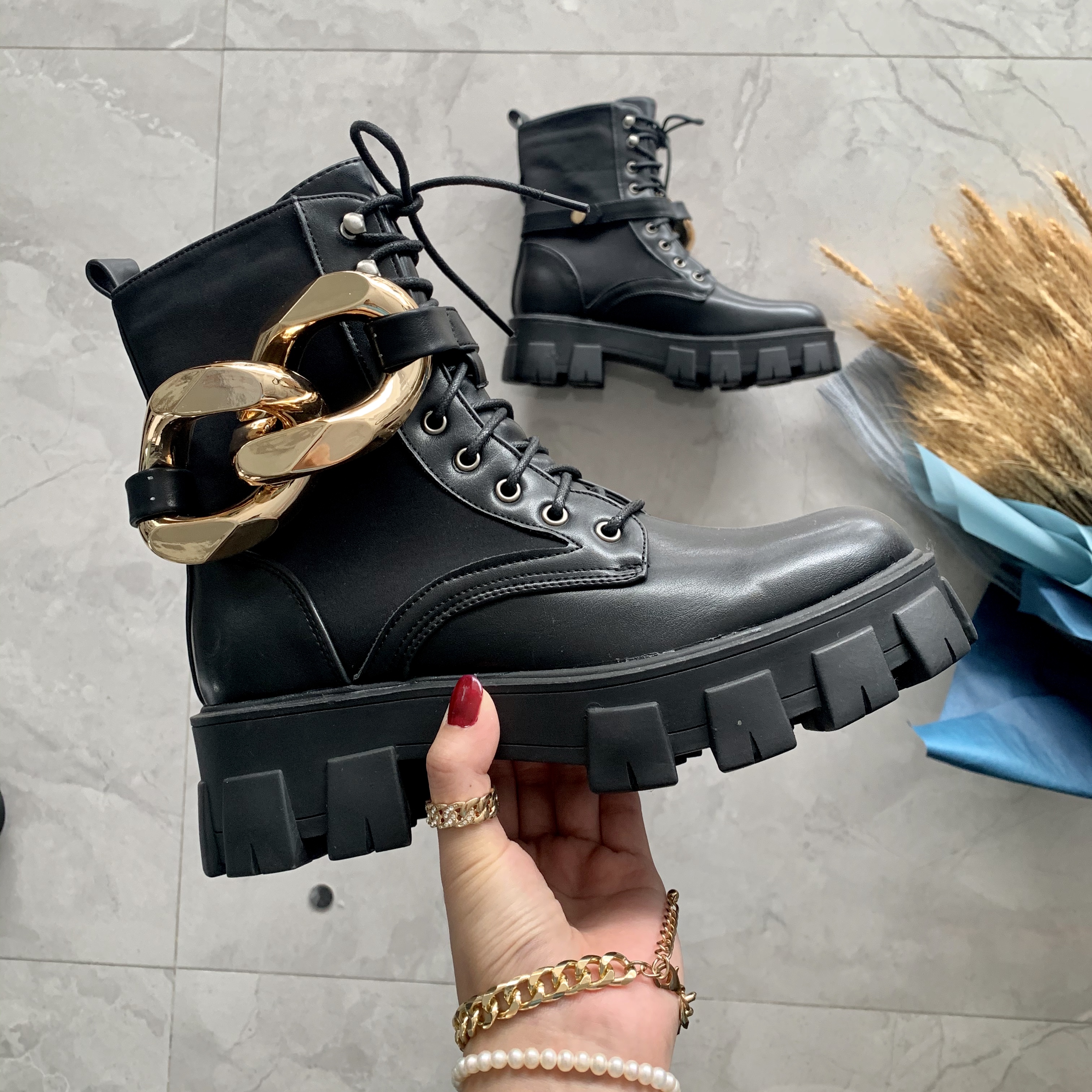 Durable comfortable fashion womens boots winter lady leather boots women shoes