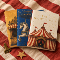 Ensemble de 3 carnets personnalisés LABON « Night Circus » – Journaux à couverture souple cousus à cheval, motif cheval de carrousel moutarde, tente de cirque et étoiles dorées