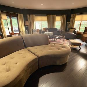 Sofá Esquinero de Diseño Moderno Italiano, Tapizado en Terciopelo, para Apartamentos y Hoteles - Product Image 4