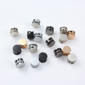 थोक कारखाने 4 मिमी दराज कॉर्ड अंत सोने चांदी दो छेद धातु स्प्रिंग कॉर्ड लॉक स्टॉपर - Product Image 6