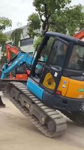 Mini-excavatrice sur chenilles U40 d'occasion en bon état, peu d'heures de fonctionnement, haute efficacité opérationnelle, prix avantageux pour le moteur - Product Image 4