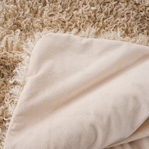 <span class=keywords><strong>Plaid</strong></span> lesté de luxe 60x70 en fausse fourrure tricotée unie, doux et moelleux, effet nuage, style Teddy Shaggy, pour la décoration intérieure - Product Image 3