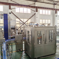 Machine de remplissage d'eau 3 en 1 CGF8-8-4, machine de rinçage, de remplissage et de bouchage pour bouteilles PET, eau pure