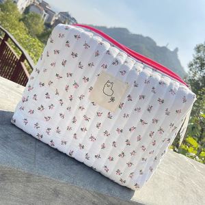 Premium Cotton Floral Beauty <b>Case</b> Ins Fashion Sweet <b>Makeup</b> Travel Bag Wholesale - Product Image 4