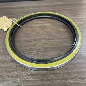 155*185*13*16mm Venta Directa de Fábrica: Retén de Cigüeñal (tipo TA) y Retén de Cubo para Hyundai - Product Image 1
