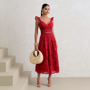 Conjunto Casual de Moda para Vacaciones en la Playa, Nuevo Modelo 2026, Top Corto <span class=keywords><strong>con</strong></span> Cuello en V + <span class=keywords><strong>Falda</strong></span> Tipo Paraguas de Cintura Alta <span class=keywords><strong>con</strong></span> Bordado - Product Image 2