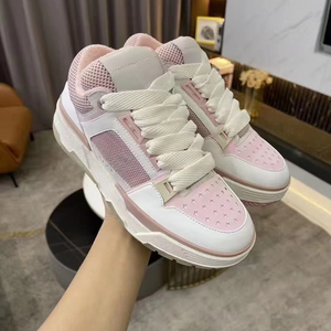 Venta directa de fábrica de zapatos de lujo de diseñador nuevos y de alta calidad. Zapatos casuales de moda para mujer blancos. Zapatos de hombre. - Product Image 1