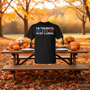Estoy agradecido por no ser un liberal, camiseta con la bandera de EE. UU. de Acción de Gracias - Product Image 3