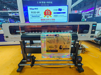 Tinta UV LED-UV SC-9132 untuk Printer UV I3200-U1, Cocok untuk Kanvas, Spanduk, Kertas PP Coated, dll.