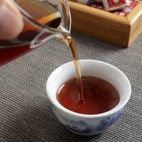 Gâteau de thé Pu-erh Shu fermenté au goût de jujube rouge, mini format portable, compressé, avec dattes rouges chinoises et Puer mûr
