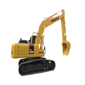 Excavadora Usada Komatsu PC220-8 – Fuerza de Excavación de 172 kN, Lista para Trabajo Pesado (Resaltando la potencia bruta con una figura específica) - Product Image 1
