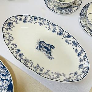 Service de table en porcelaine de luxe de style européen, 41 pièces, assiette à dessert en porcelaine - Product Image 4