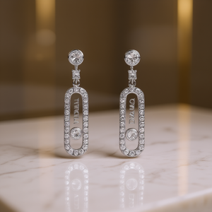 Boucles d'oreilles pendantes Vigia plaquées or blanc avec cristaux et strass, design lettre, bijoux de luxe pour femme pour les soirées - Product Image 2