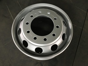 Cache-roue en aluminium sur mesure 225 x 9 / 225 x 8.25 pour camions 11R22.5, argenté, neuf, garantie 5 ans, élégant - Product Image 2