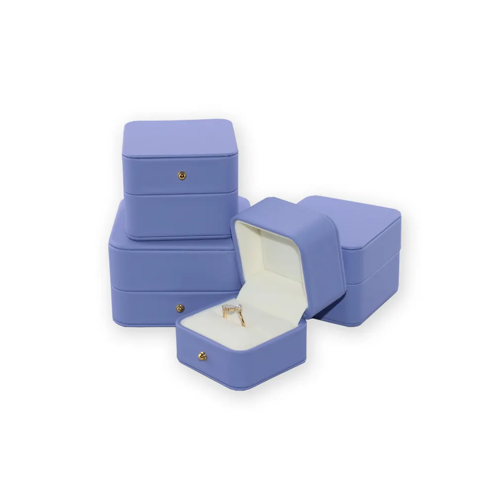 กล่องใส่แหวนสร้อยคอหนังนิ่มหนัง PU สีน้ำตาลโลโก้ที่กำหนดเองกล่องเครื่องประดับพลาสติกบรรจุภัณฑ์ของขวัญ