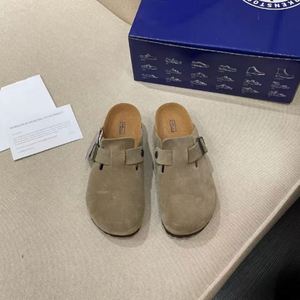 รองเท้าแตะ Birkenstocks สำหรับผู้หญิง ใส่สบายในฤดูหนาว ขายดีที่สุดในฤดูใบไม้ร่วง หนังแท้ พื้นไม้ก๊อก EVA กันลื่น หุ้มปลายเท้า บุขนนุ่ม - Product Image 2