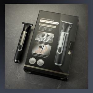 Kit de Aseo Moderno 4 en 1 para Hombres y Mujeres, Recortador de Cejas, Vello Facial y Nasal, Impermeable IPX6, Motor Potente, Alimentación USB, Indoloro - Product Image 5