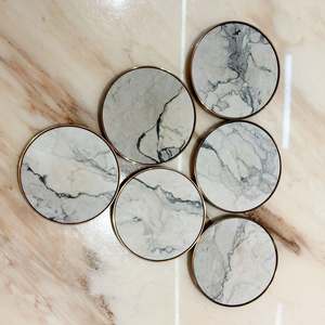 ที่รองแก้วหินอ่อนหินธรรมชาติสีขาวลายพรางทันสมัยงานฝีมือสำหรับใช้ในห้องครัวและบันไดกลางแจ้ง - Product Image 4