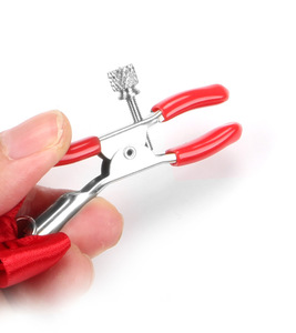 Juguetes sexuales femeninos: Lindo colgante de lazo, clip ajustable para el pecho, equipo de tortura SM, juguetes sexuales, accesorios de castigo para parejas. - Product Image 5