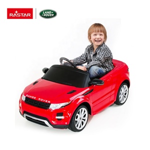 Rastar Ride sulla batteria <span class=keywords><strong>per</strong></span> auto giocattolo in plastica <span class=keywords><strong>per</strong></span> <span class=keywords><strong>bambini</strong></span> con telecomando <span class=keywords><strong>per</strong></span> auto elettrica <span class=keywords><strong>per</strong></span> <span class=keywords><strong>bambini</strong></span> Land Rover con licenza <span class=keywords><strong>per</strong></span> <span class=keywords><strong>bambini</strong></span> da <span class=keywords><strong>3</strong></span> a 8 <span class=keywords><strong>anni</strong></span> - Product Image 4