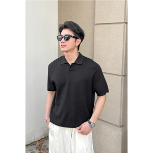 เสื้อโปโลเนื้อนุ่มพรีเมียมสำหรับผู้ชาย ผ้าผสมวิสโคสและโพลีเอสเตอร์ ระบายอากาศได้ดี แขนสั้น คอปก เหมาะสำหรับใส่ลำลองในฤดูร้อนหรือใส่ทำงานแบบสบายๆ - Product Image 1