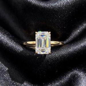 Anillo de Diamante Cultivado en Laboratorio con Corte Esmeralda de 2 Quilates, Oro Amarillo de 18K, Certificado IGI, Halo Oculto, Joyería de Compromiso de Lujo Discreto, Xinfly - Product Image 3