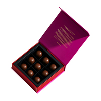 Boîte d'emballage cadeau personnalisée de luxe en papier chocolat praliné avec séparateur