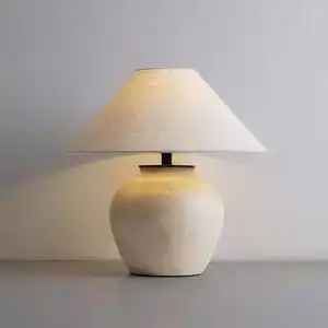 Antike Keramik Tisch lampe Großhandel Günstige Nordic Bedside Decor Moderne Schreibtisch lampe Neuankömmling