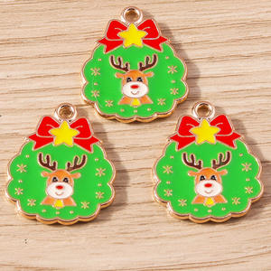 Nuevos y bonitos dijes de muñeco de nieve de Papá Noel colgantes de Metal SERIE DE Navidad de dibujos animados accesorios para joyería DIY para suministros promocionales para fiestas - Product Image 6