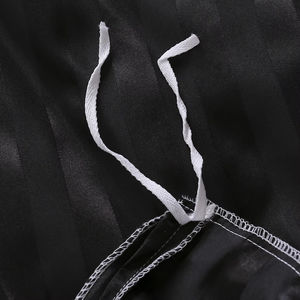 Ensemble <span class=keywords><strong>de</strong></span> literie <span class=keywords><strong>de</strong></span> luxe housse <span class=keywords><strong>de</strong></span> couette en Satin noir Twin Full Queen King Size rayures Super doux confortable linge <span class=keywords><strong>de</strong></span> lit couette Cove - Product Image 5