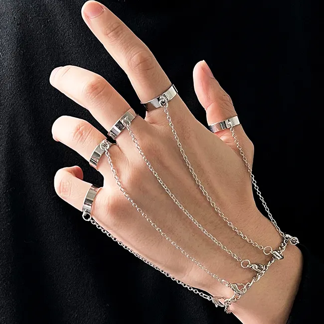 Dazgirl Großhandel Kette Armbänder mit Finger Ring Männer Frauen