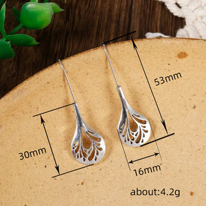 Orecchini Vintage a Foglia Traforata per Donne, Stile Naturale, Accessori per Orecchie da Indossare Quotidianamente - Product Image 5