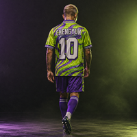 Jersey Sepak Bola Retro Hijau Neon Pola Bergelombang Kaos Sepak Bola Vintage Bernapas Custom Maillot De Foot