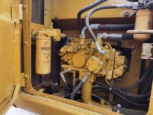 รถขุดไฮดรอลิกตีนตะขาบ Caterpillar CAT 330D มือสอง ประหยัดน้ำมัน ทนทานสูง พร้อมขายในราคาที่ดีที่สุด - Product Image 6