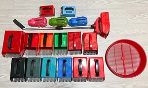 Cueilleurs de baies en plastique avec peigne métallique et poignée ergonomique pour faciliter la cueillette des baies - Product Image 4