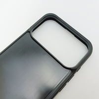 Coque de téléphone en PC pour la série iPhone 17, avec bords arrondis et différentes découpes pour les caméras, en plastique