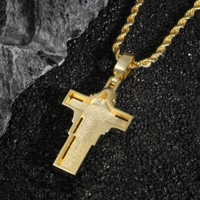 Pendentif Croix Artisanale Premium Plaqué Or avec Bordure en Zircon Cubique, Décoration Ange, Bijou Religieux Hip Hop pour Hommes, Idéal pour Fêtes Urbaines