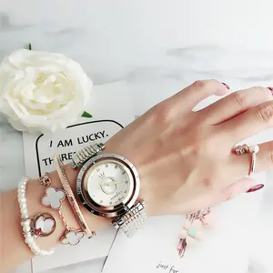 Encuentre el mejor fabricante de relojes pandora y relojes para el mercado de hablantes de en alibaba.com