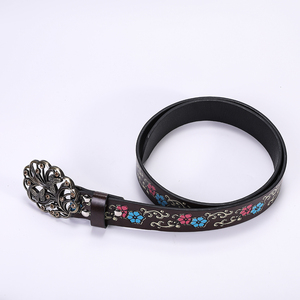 Cintura Vintage Retrò in Pelle PU Nera con Fibbia a Farfalla in Lega Dorata e Dettagli in Cristallo per Donna - Product Image 4