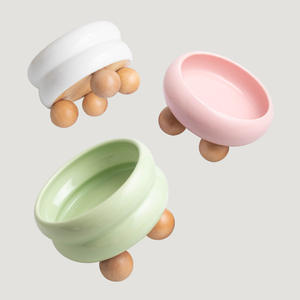 Vente en gros de bol en céramique pour chien et chat bol <span class=keywords><strong>Gulu</strong></span> surélevé en bois bol pour chat en céramique bambou avec support en bois - Product Image 1