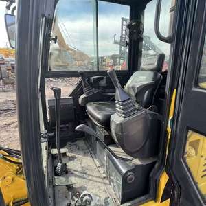 Excavadora de cadenas Komatsu PC20MR con alta eficiencia operativa y giro de cola cero - Product Image 6