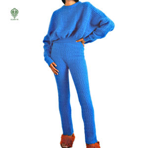 Vêtements de détente à manches chauve-souris d'hiver personnalisés en gros Vêtements pour femmes <span class=keywords><strong>Legging</strong></span> court Ensemble de pulls pour femmes en tricot de laine <span class=keywords><strong>mohair</strong></span> deux pièces - Product Image 1