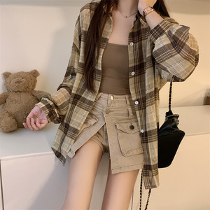 Camisa de playa a cuadros para mujer, estilo oversize, con botones, manga larga, transparente, para verano, protección solar, chal, ropa de vacaciones, ajuste holgado - Product Image 2